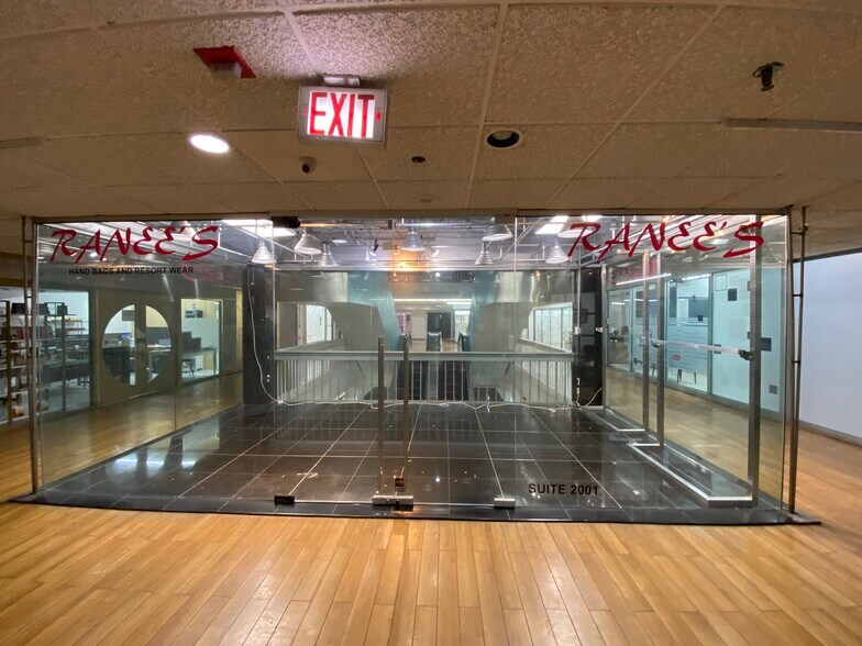 More Photos Of 777 NW 72nd Ave, Miami General Retail For Sale