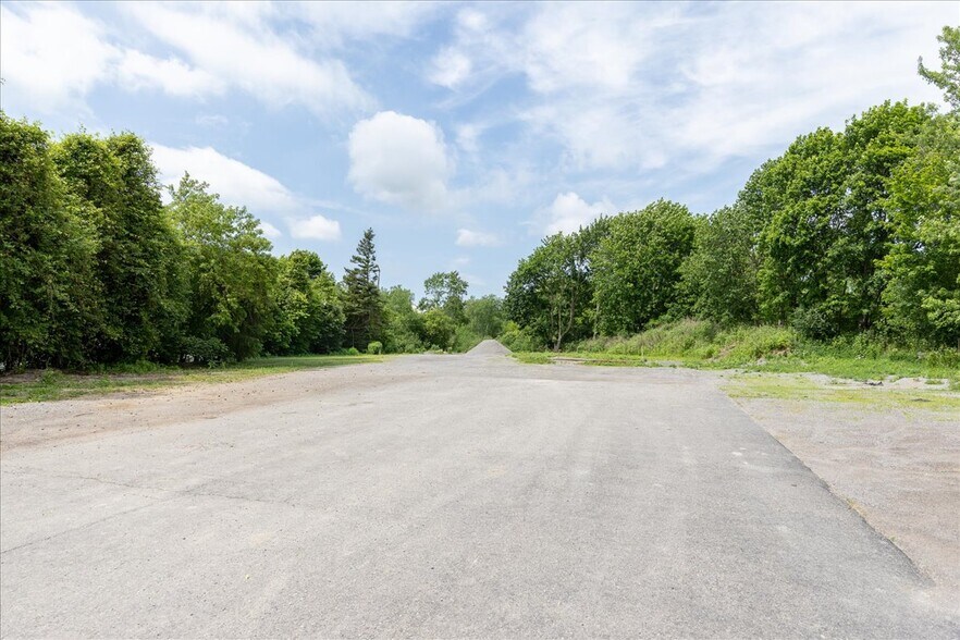 More Photos Of 1091 Jamison Rd, Elma Office For Sale