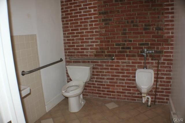 More Photos Of 214-218 S 4th St, Perkasie Warehouse For Lease