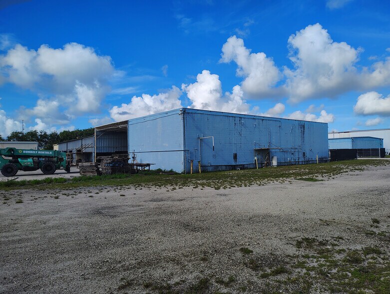 More Photos Of 1237 Grose Rd, Fort Pierce Warehouse For Sale