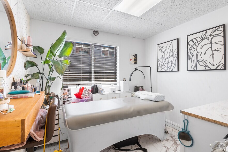 More Photos Of 2900 Main St, Stratford Medical For Sale