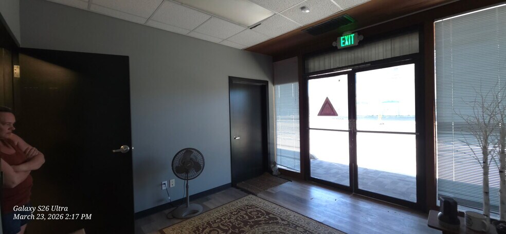 More Photos Of 1010 Carver Rd, Modesto Flex For Lease