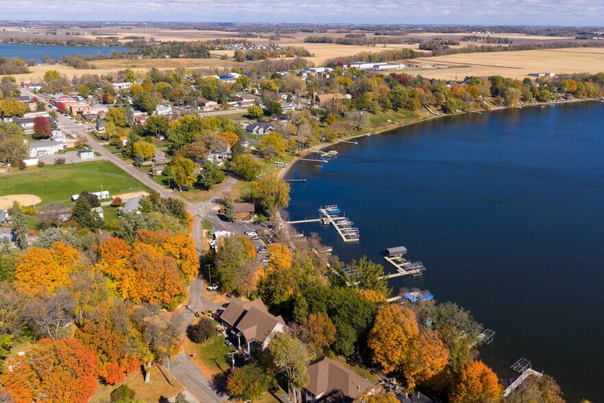 More Photos Of 805 Main St, Madison Lake Restaurant For Sale