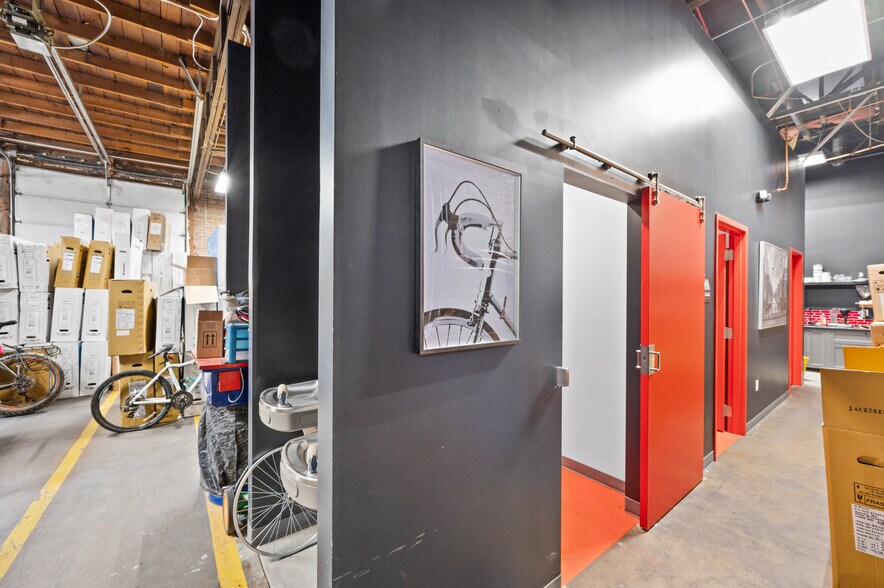 More Photos Of 150 E 800 S, Salt Lake City Storefront Retail Office For Sale