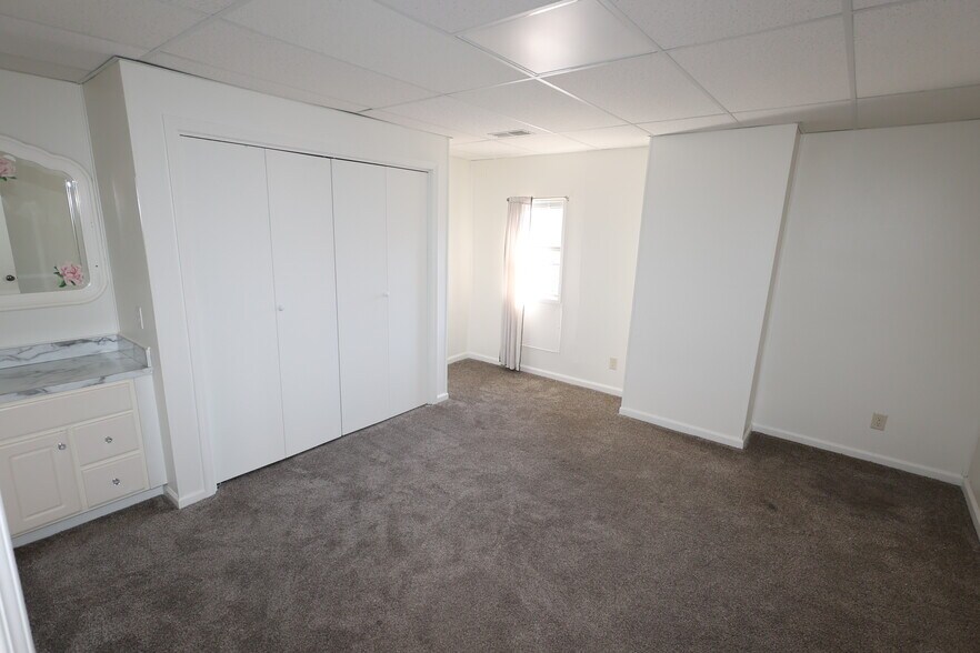 More Photos Of 101 W Main St, Syracuse Storefront Retail Residential For Sale