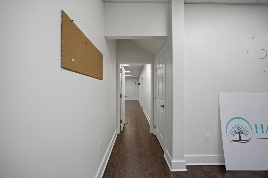 More Photos Of 7385 Applegate Ln, Chattanooga Medical For Sale