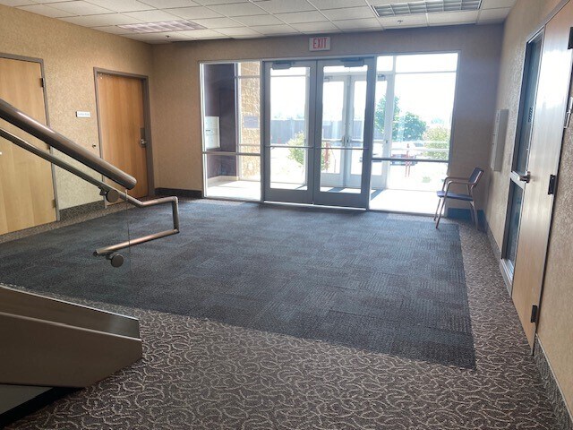 More Photos Of 3425 40th Ave NW, Rochester Medical For Lease