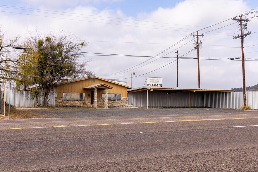 More Photos Of 545 N US-83, Junction Land For Sale