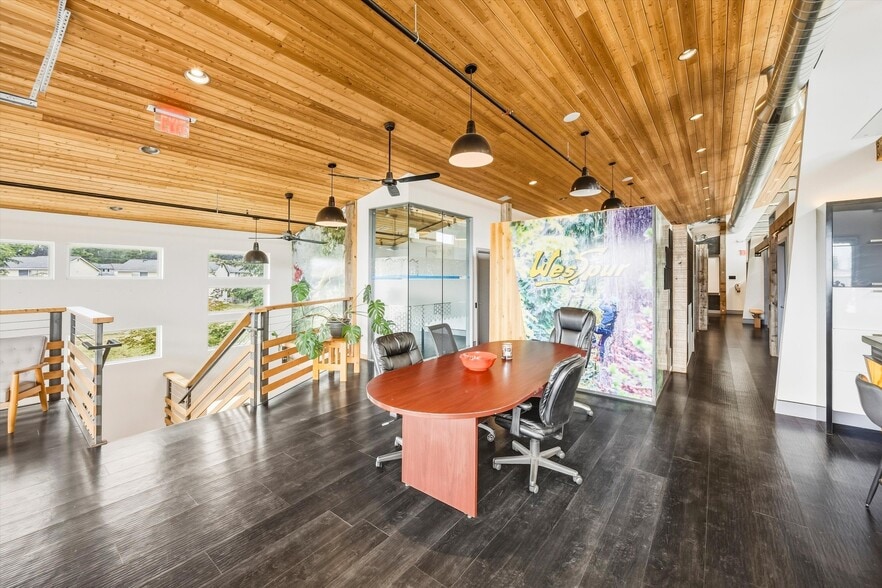 More Photos Of 1600 Carolina St, Bellingham Industrial For Sale
