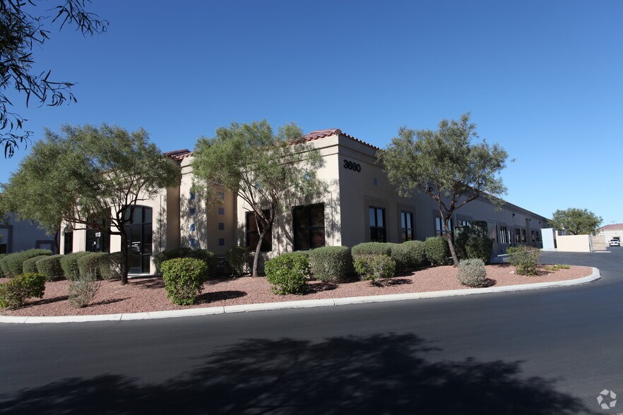 More Photos Of 3660 N Rancho Dr, Las Vegas Office For Lease