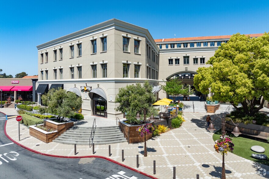 More Photos Of 770 Tamalpais Dr, Corte Madera Office For Lease