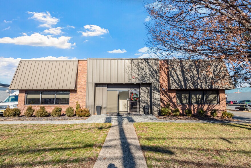 More Photos Of 84 Industrial Ave, Little Ferry Warehouse For Lease