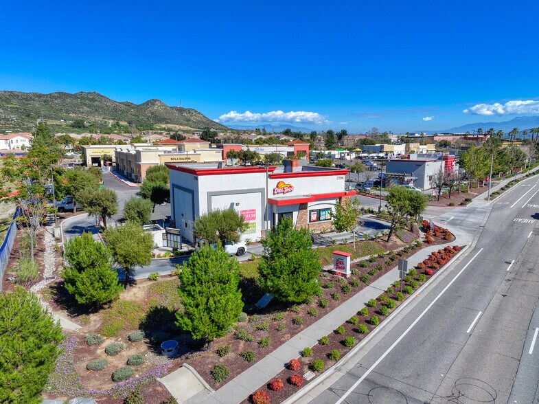More Photos Of 27596 Clinton Keith Rd, Murrieta Fast Food For Sale
