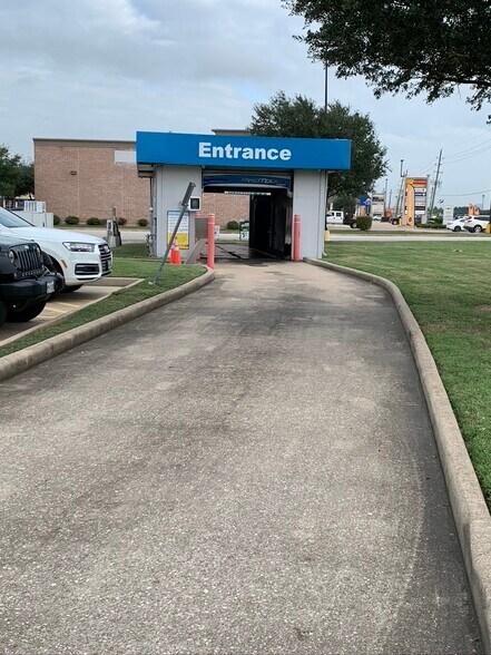 More Photos Of 3454 Texas 6 S, Houston Carwash For Sale