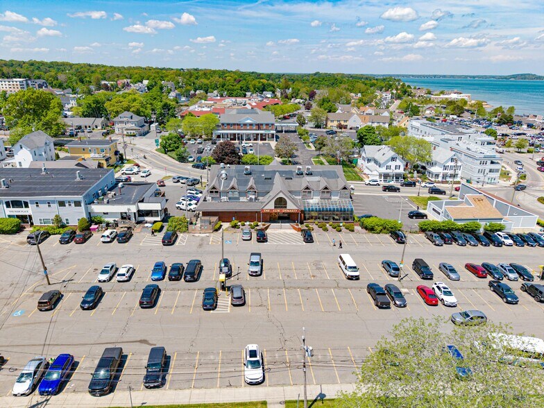 More Photos Of 21 Memorial Dr, Plymouth Storefront Retail Office For Sale