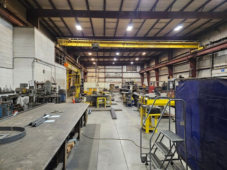 More Photos Of 3500 Contractors Dr, Midland Manufacturing For Sale