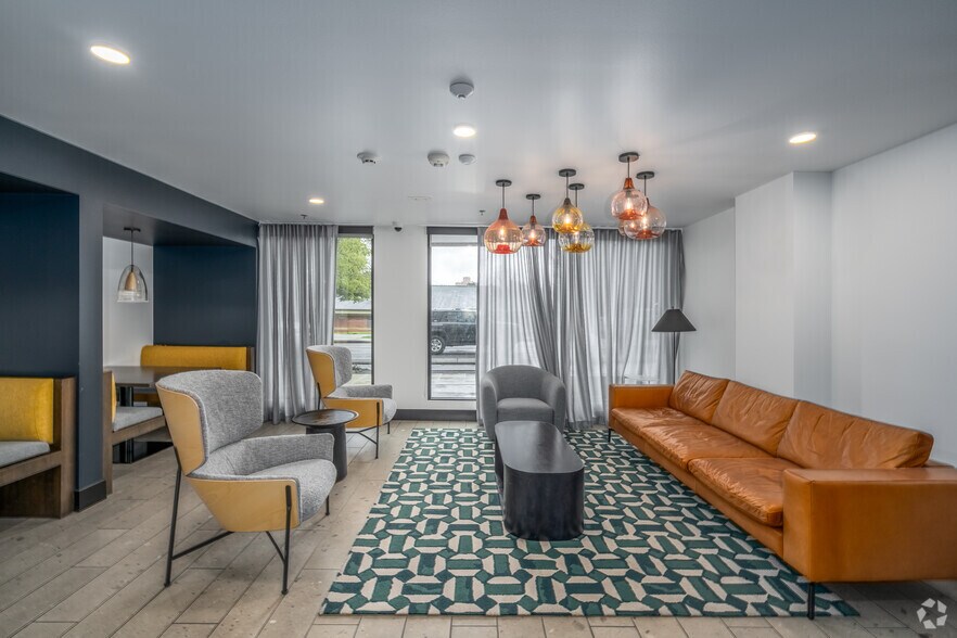 More Photos Of 104 12th Ave, Seattle Apartments For Lease