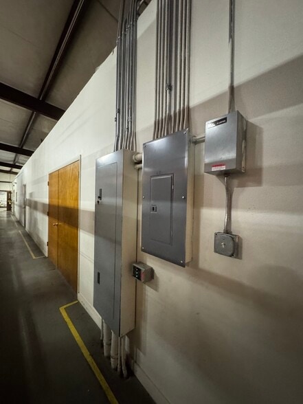 More Photos Of 1826 Baldwin St, Rockledge Warehouse For Sale