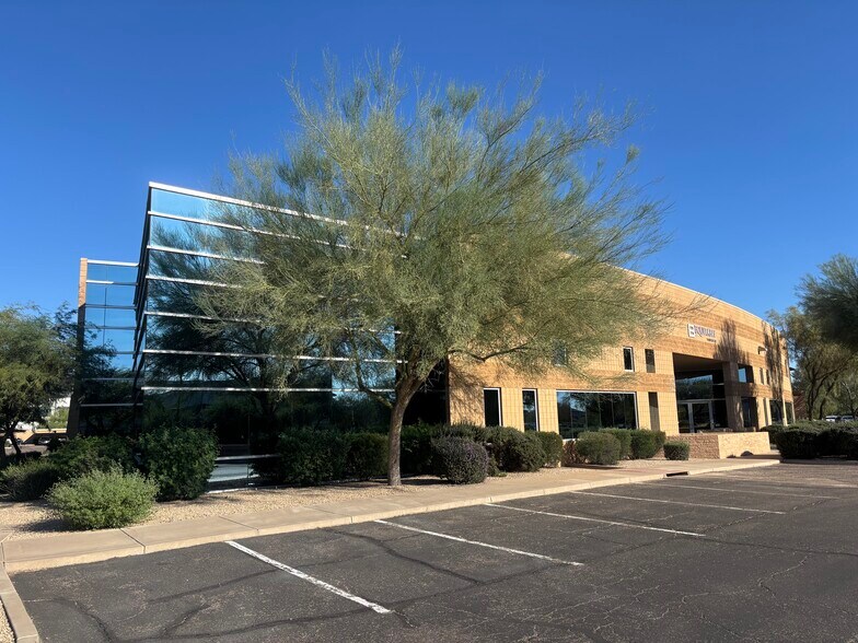 More Photos Of 8388 E Hartford Dr, Scottsdale Light Manufacturing For Lease