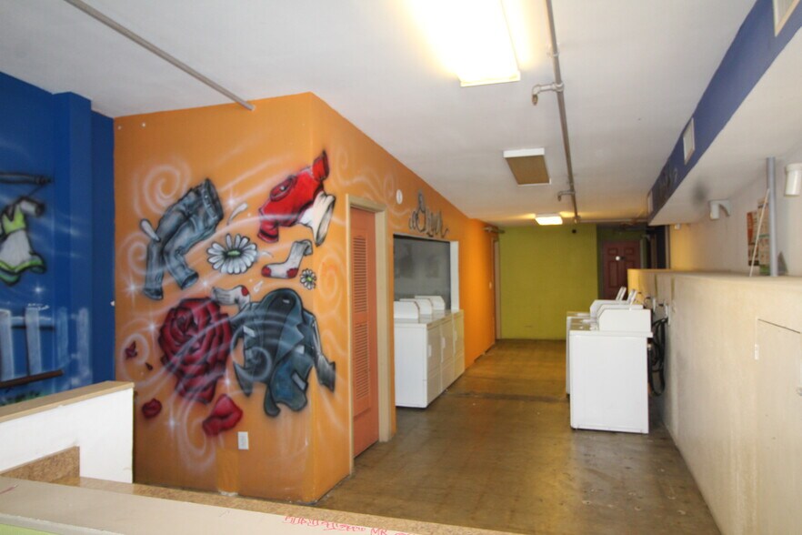 More Photos Of 532-620 N Fulton St, Fresno Apartments For Sale