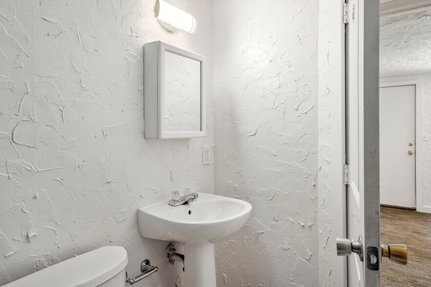 More Photos Of 168 S Lincoln Ave, Loveland Multifamily For Sale
