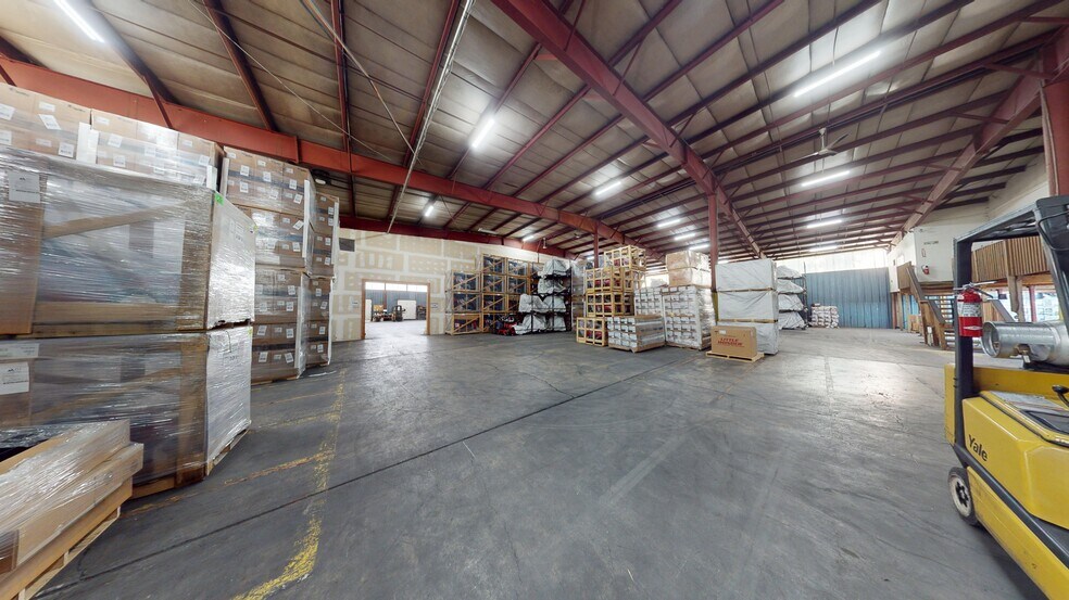 More Photos Of 35 Rose Morrow Rd, Wantage Manufacturing For Sale