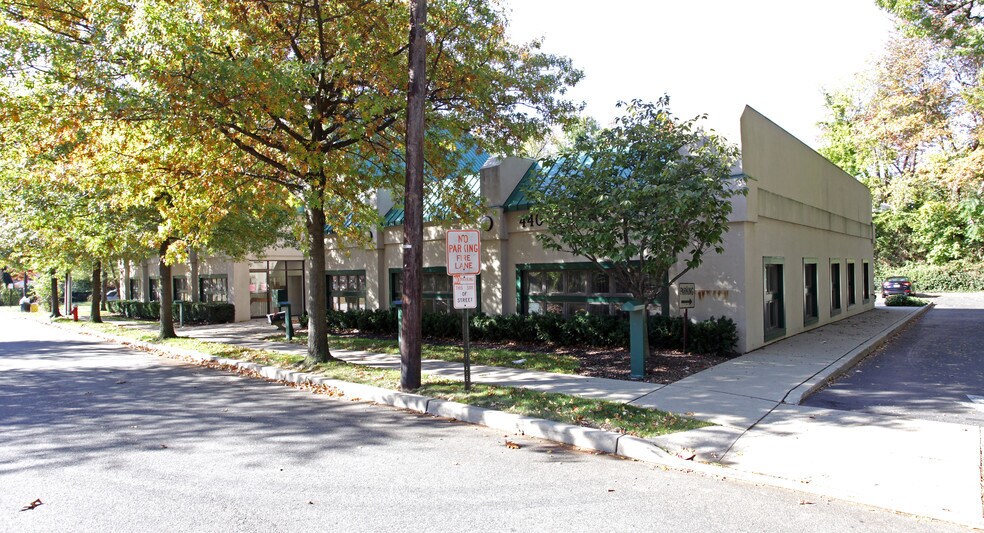 More Photos Of 440 Curry Ave, Englewood Office For Lease