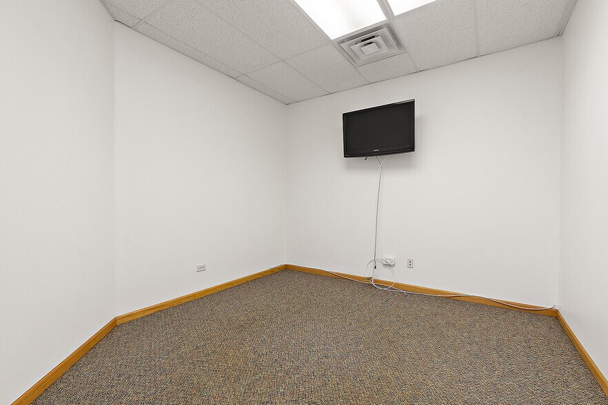 More Photos Of 12508 S Harlem Ave, Palos Heights Medical For Sale