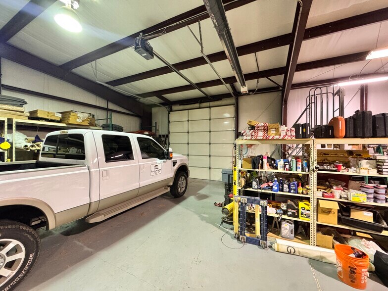 More Photos Of 7408 NW 85th St, Oklahoma City Warehouse For Sale