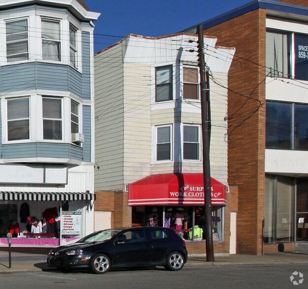 More Photos Of 4553 Montgomery Rd, Cincinnati Storefront Retail Residential For Lease