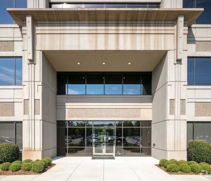 More Photos Of 3011 Sutton Gate Dr E, Suwanee Office For Lease