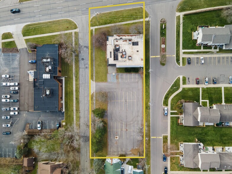 More Photos Of 44060 Woodward Ave, Bloomfield Hills Medical For Lease