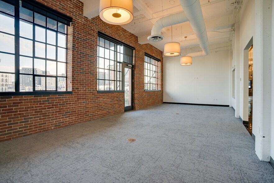 More Photos Of 209 10th Ave S, Nashville Office For Lease
