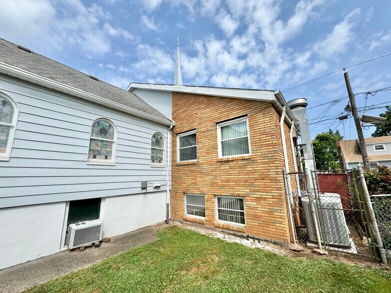 More Photos Of 128 Arthur St, Linden Religious Facility For Sale