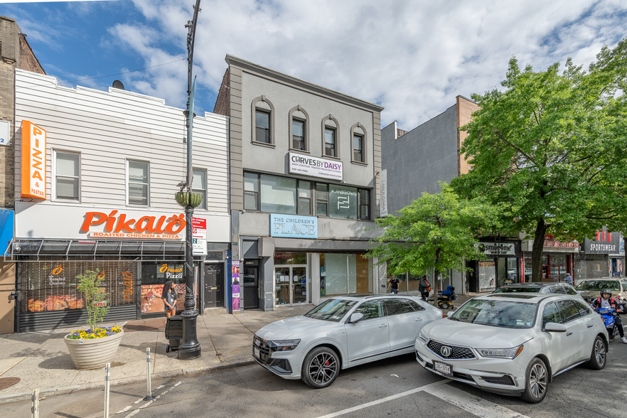 More Photos Of 31-53 Steinway St, Astoria Storefront Retail Office For Sale