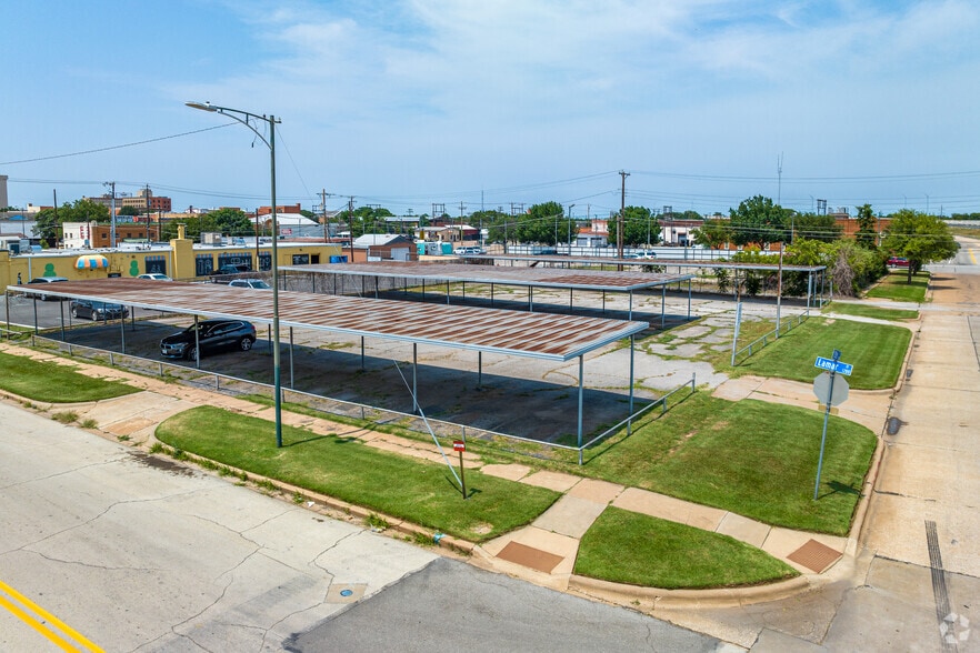 More Photos Of 1301 Lamar St, Wichita Falls Light Manufacturing For Lease