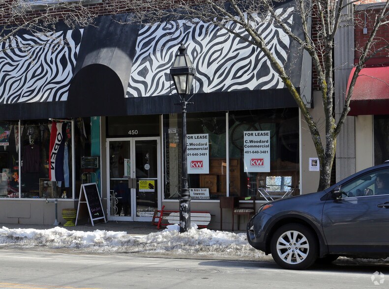 More Photos Of 442-450 Main St, Warren Storefront Retail Office For Lease