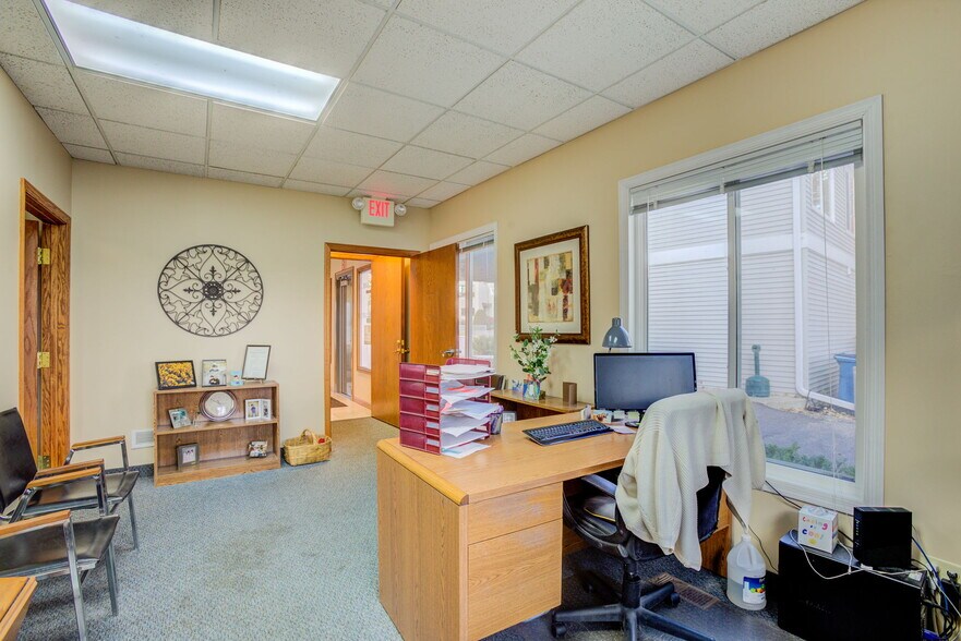 More Photos Of 2434 Commerce Blvd, Mound Office For Sale