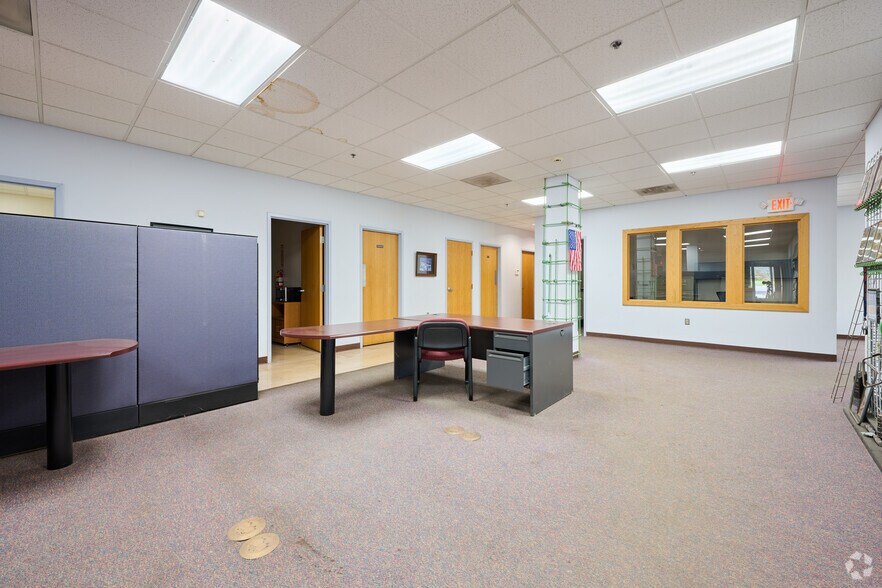 More Photos Of 4522 Wetzel Rd, Liverpool Manufacturing For Sale