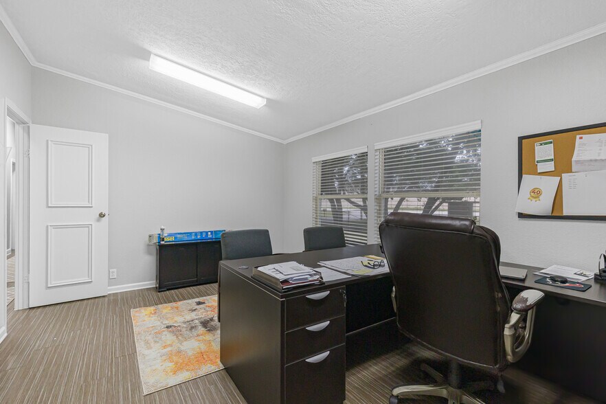 More Photos Of 9949 Clodine Rd, Richmond Office For Sale