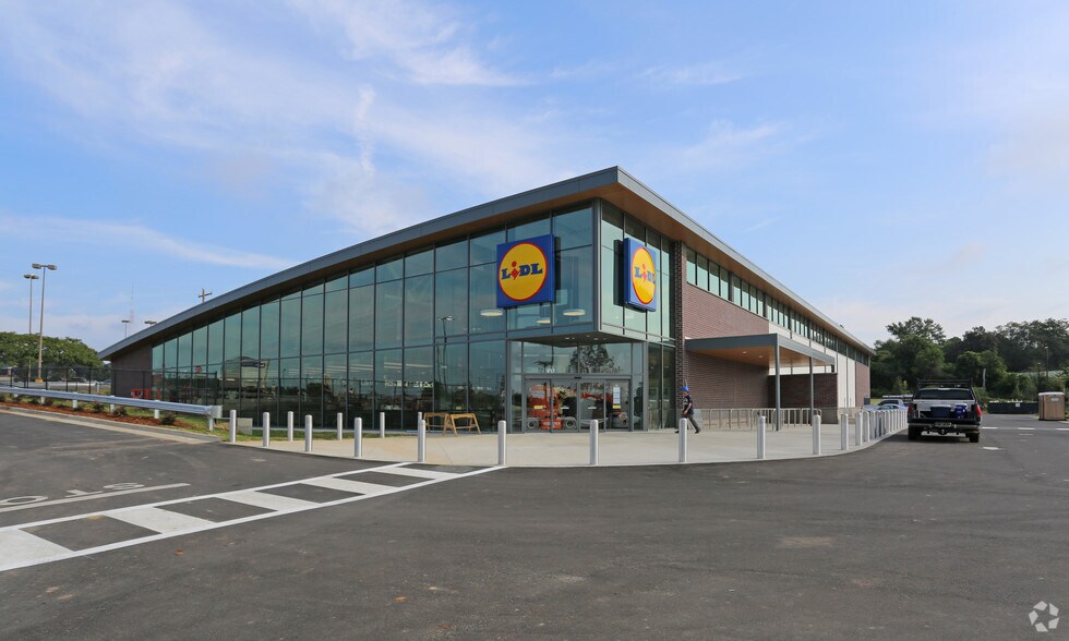 More Photos Of 417 E Martintown Rd, North Augusta Supermarket For Sale