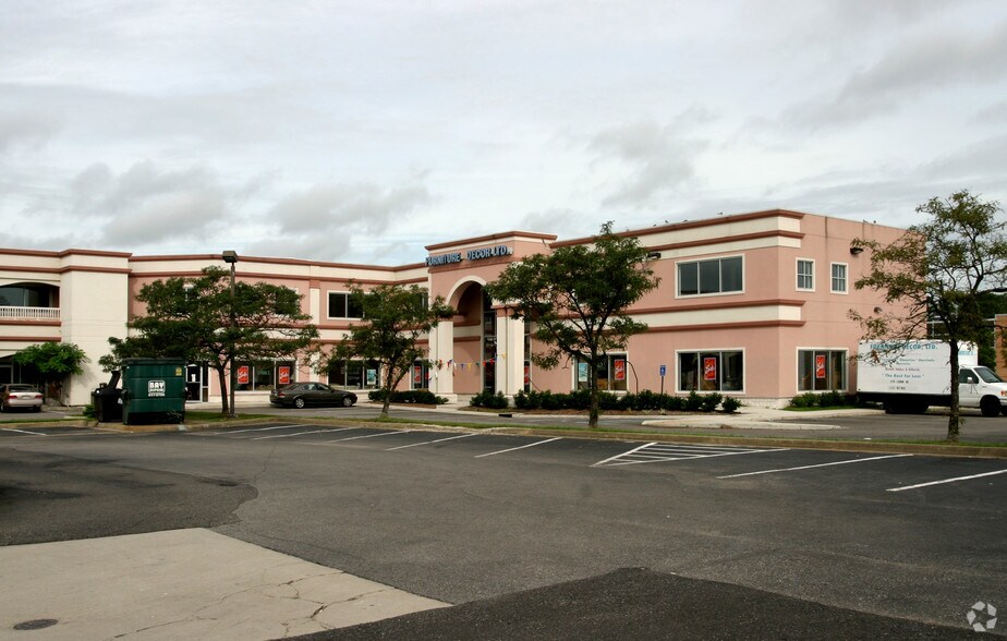 More Photos Of 1776 Laskin Rd, Virginia Beach Storefront Retail Office For Lease