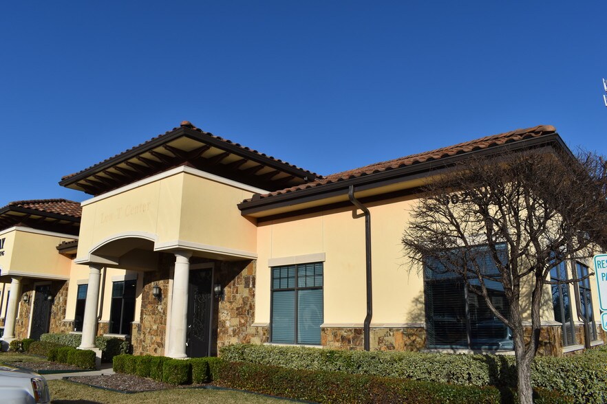 Primary Photo Of 3009 E Renner Rd, Richardson Unknown For Lease