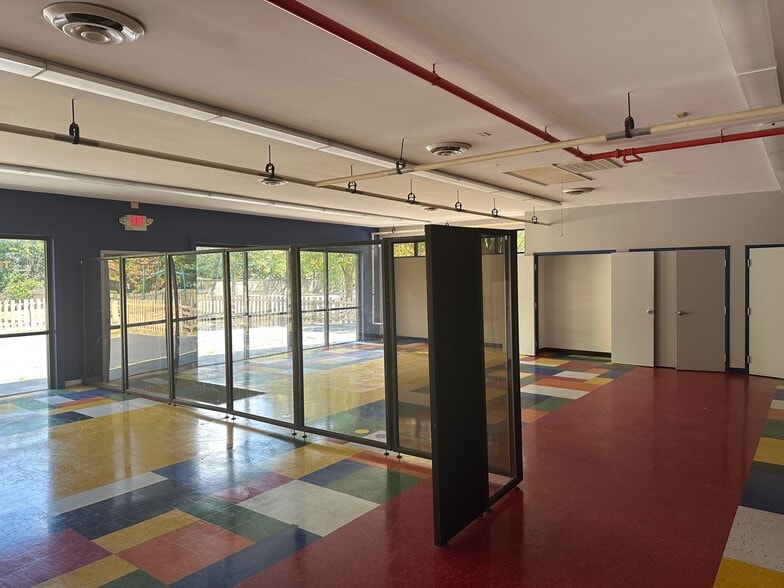 More Photos Of 5720 Avery Rd, Dublin Office For Sale