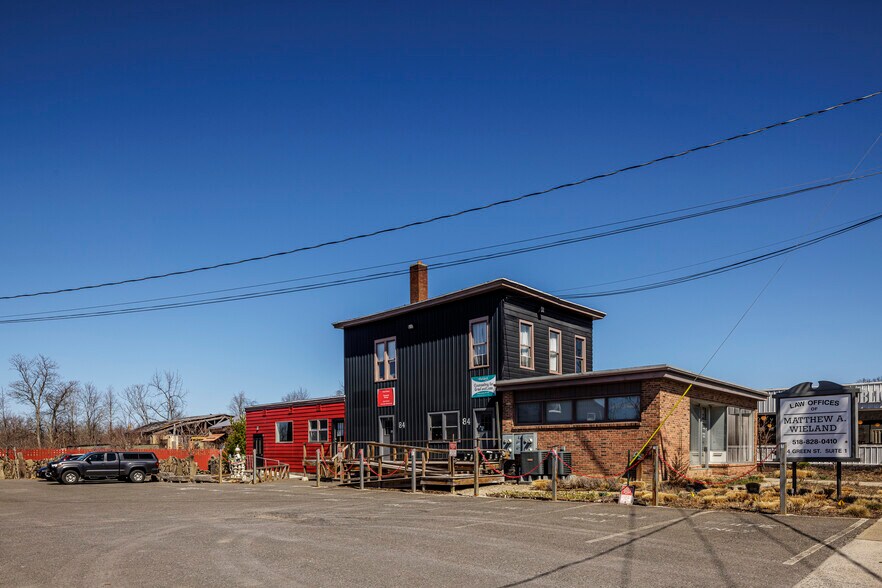 More Photos Of 78 Green St, Hudson Freestanding For Sale