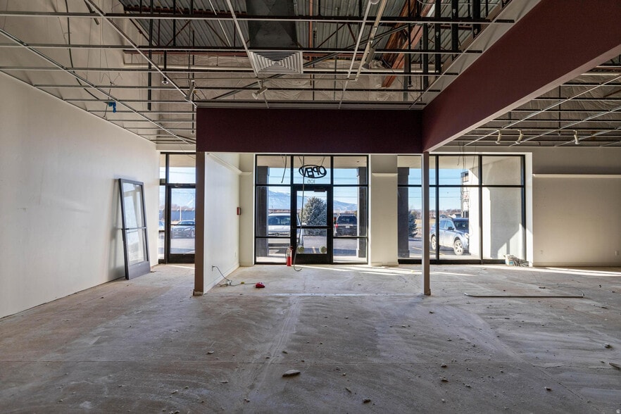 More Photos Of 1670 S Highway 165, Providence Storefront For Sale