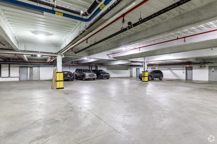 More Photos Of 5202 Third Ave, Brooklyn Warehouse For Lease