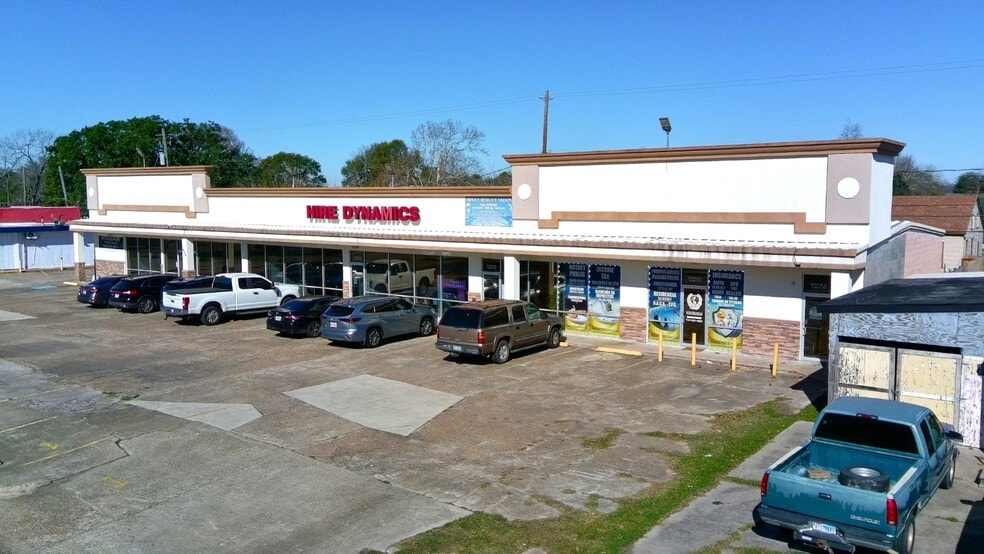 More Photos Of 614 Park St, Baytown Storefront For Lease
