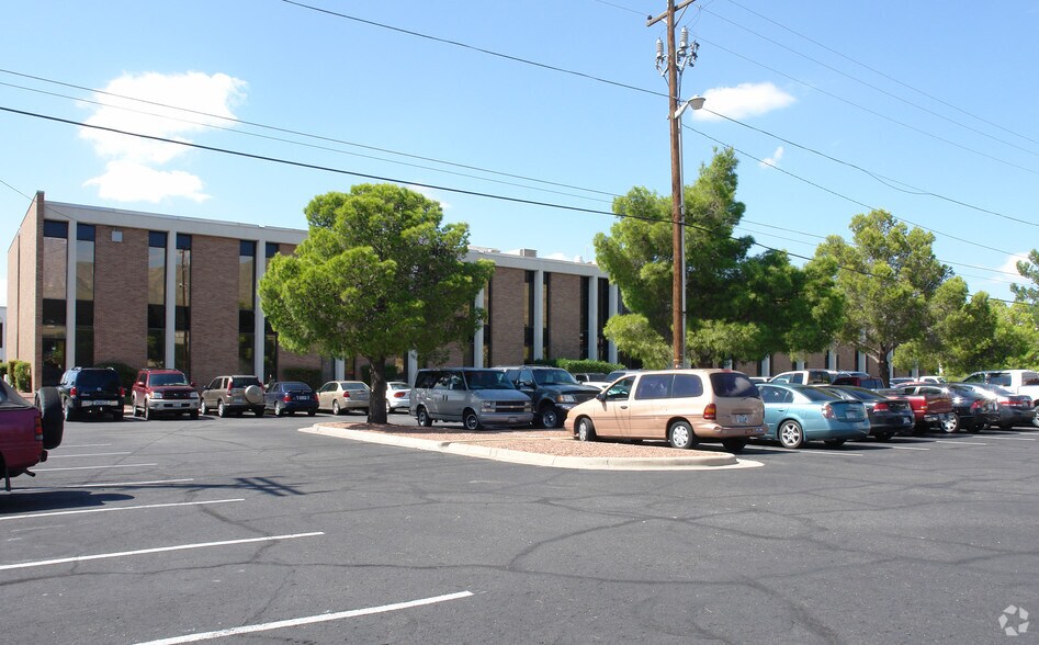 More Photos Of 4150 Pinnacle St, El Paso Office For Lease