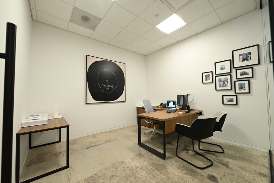 More Photos Of 2319 N Miami Ave, Miami Office For Lease